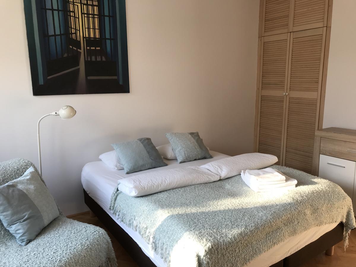 Apartment Iwicka Warschau
